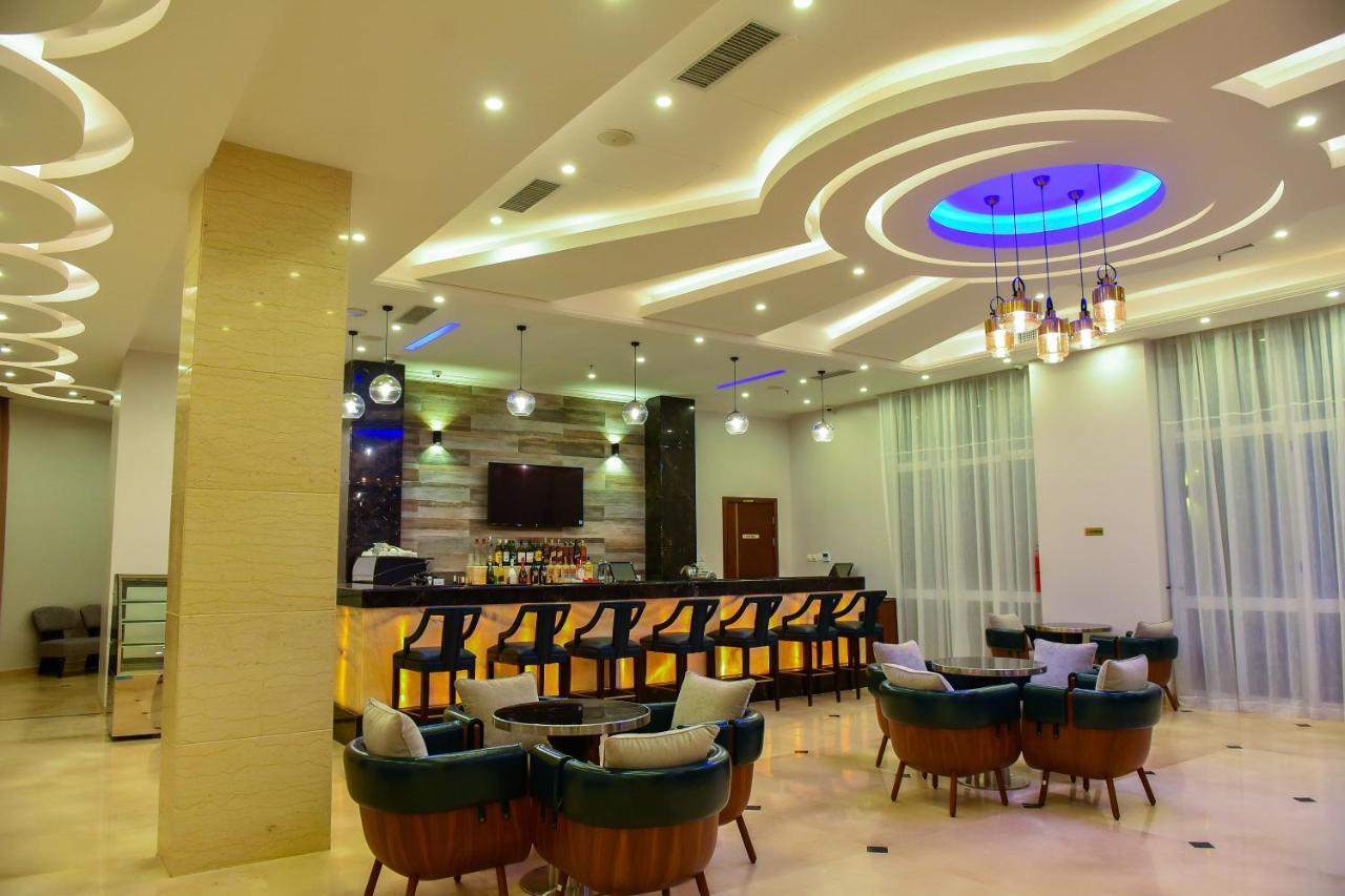 Admas Grand Hotel Entebbe Exteriér fotografie